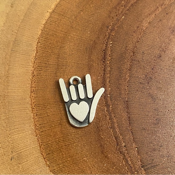 James Avery Sign of Love charm, sterling silver 🤟 - Picture 1 of 2